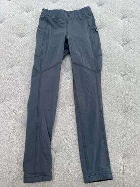 EUC KERRITS KIDS GREY SIZE SMALL Silicone Full SEAT Tech Tight RIDING PANTS